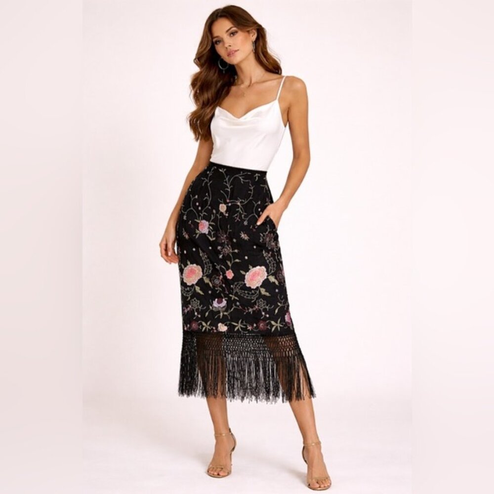 GAP Black Embroidered Fringe Midi Skirt – Approx XS/S